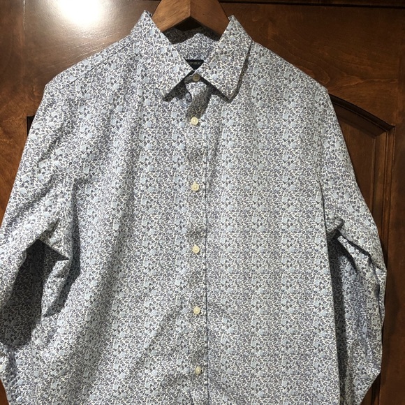 Banana Republic Slim Non-Iron 16-16.5 x 34-35 - Picture 2 of 5